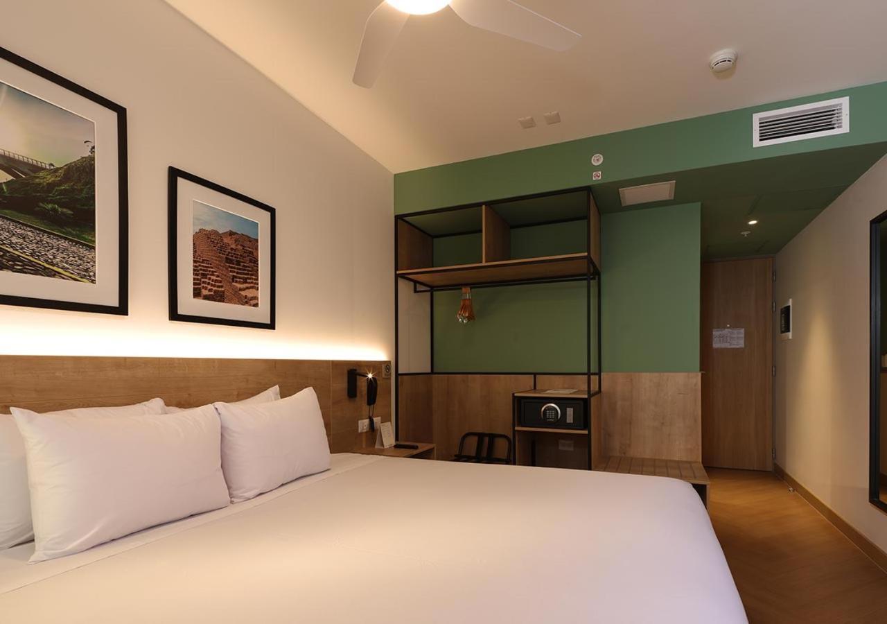Hotel Casa Andina Standard Benavides à Lima Extérieur photo