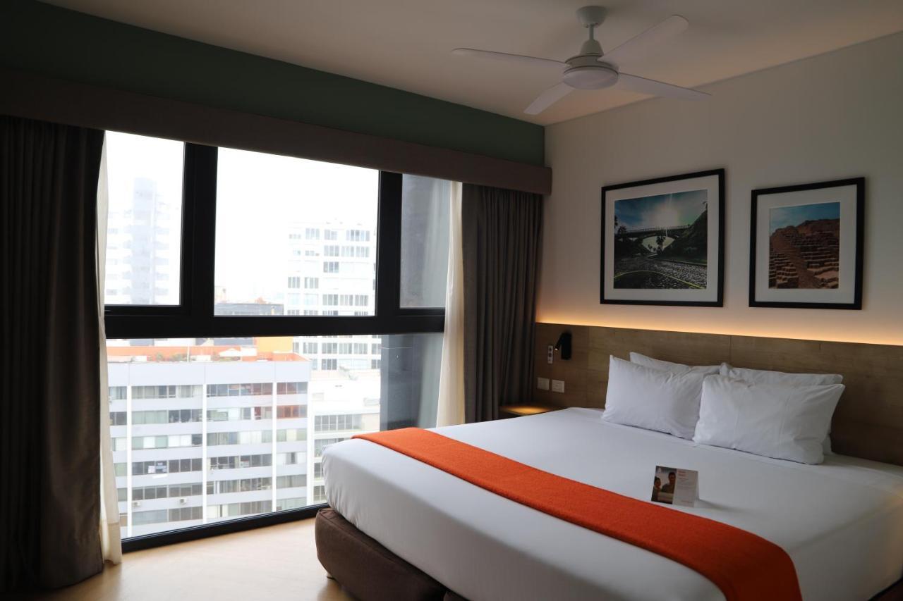 Hotel Casa Andina Standard Benavides à Lima Extérieur photo